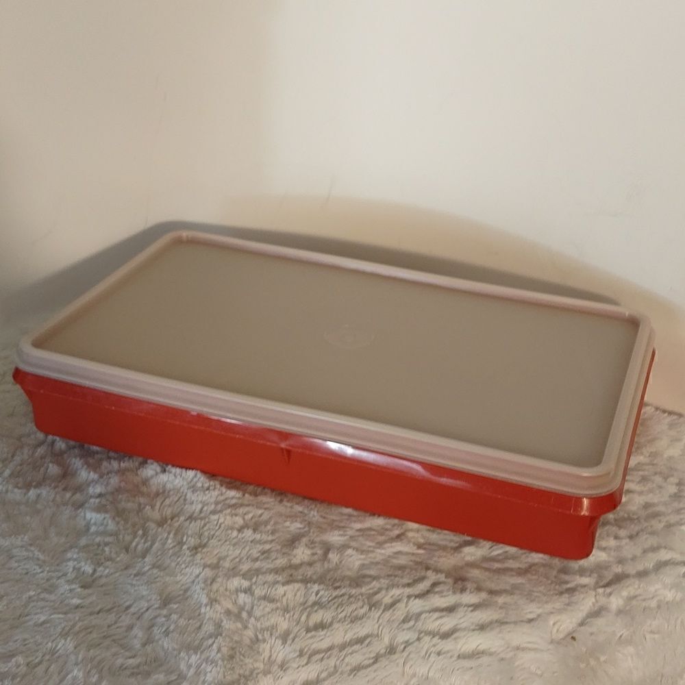 Vtg. Tupperware Rectangle Meat Storage Container - Picture 6 of 6